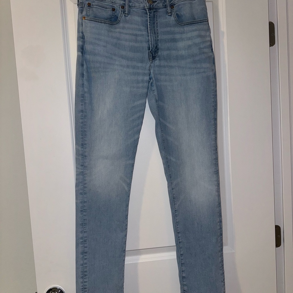 American Eagle Outfitters Light Blue Jeans 34x34